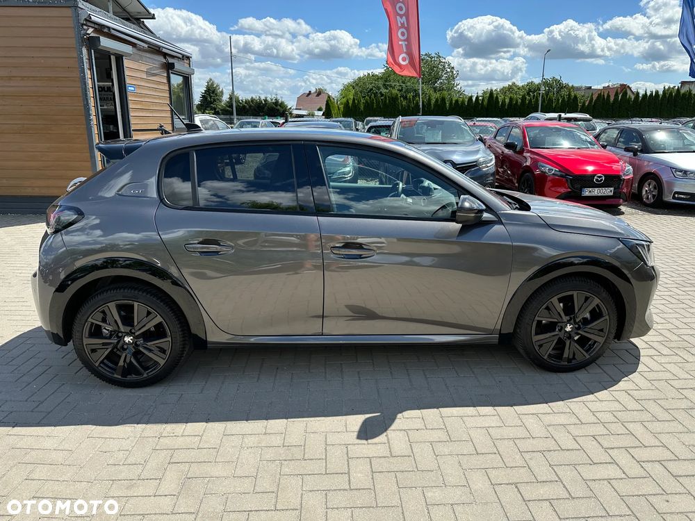 Peugeot 208 - 38