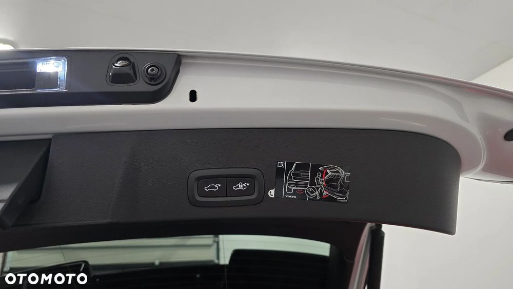 Volvo XC 40 D3 SCR R-Design - 12