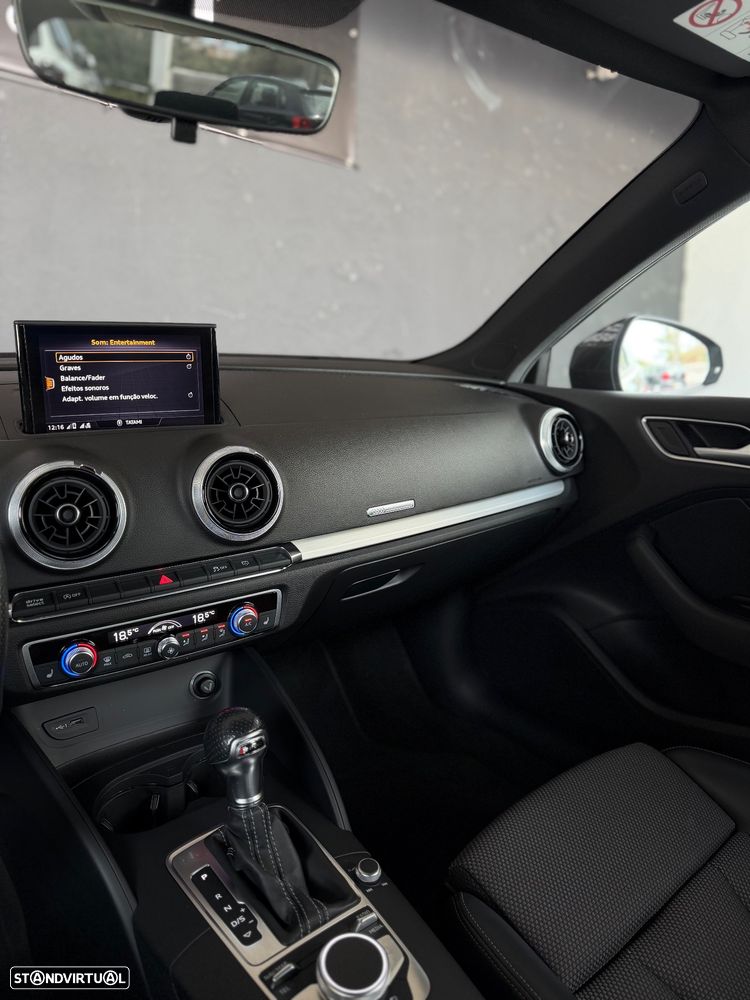 Audi A3 Sportback 30 TFSI S-line S tronic - 20