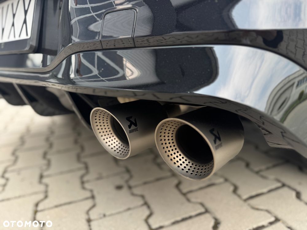 Volkswagen Golf - 11