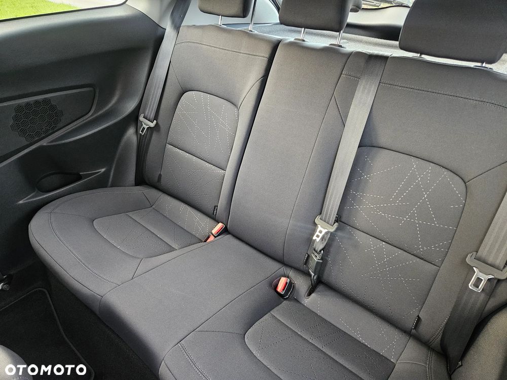 Kia Rio - 11