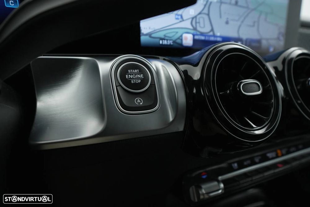 Mercedes-Benz GLB 200 Standard - 23