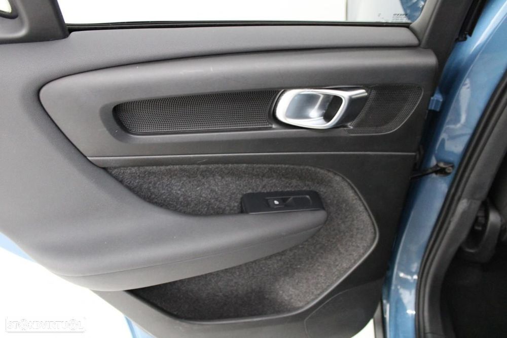 Volvo XC 40 Recharge 82 kWh Single M. Extended Range RWD Core - 12