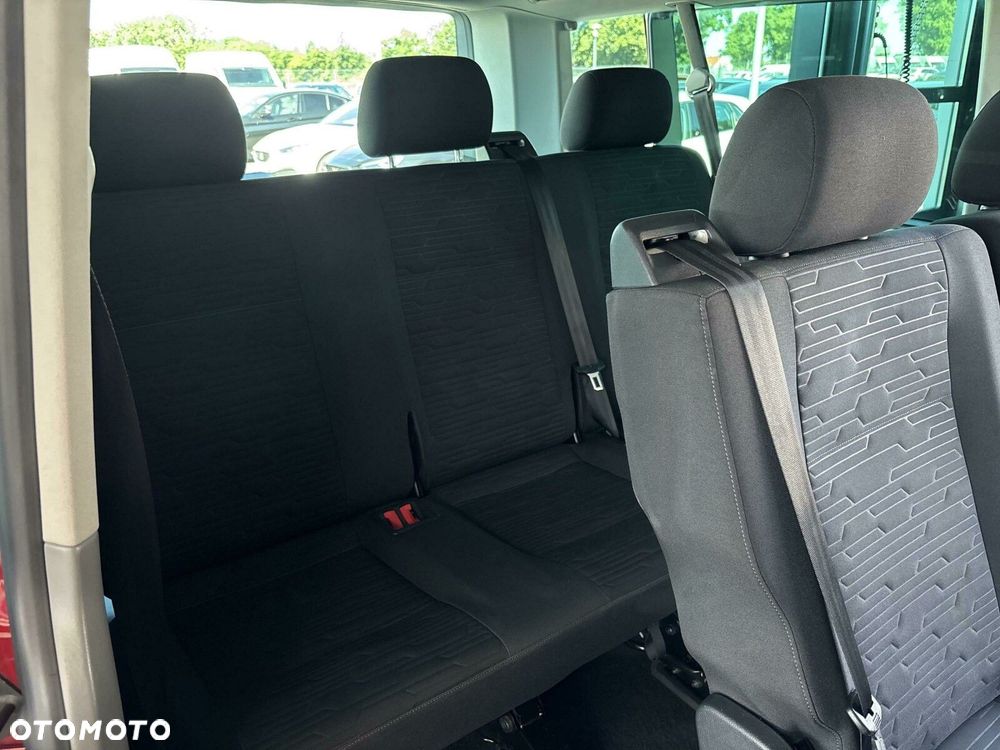 Volkswagen Caravelle - 26