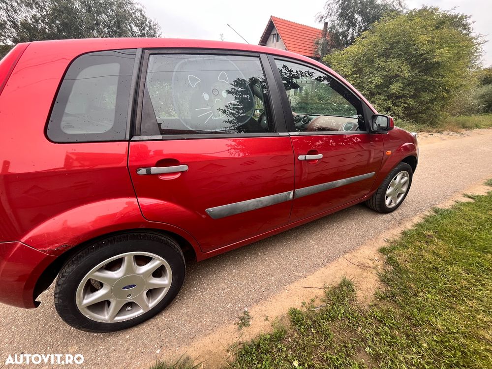 Ford Fiesta 1.6 TDCI Ghia - 4