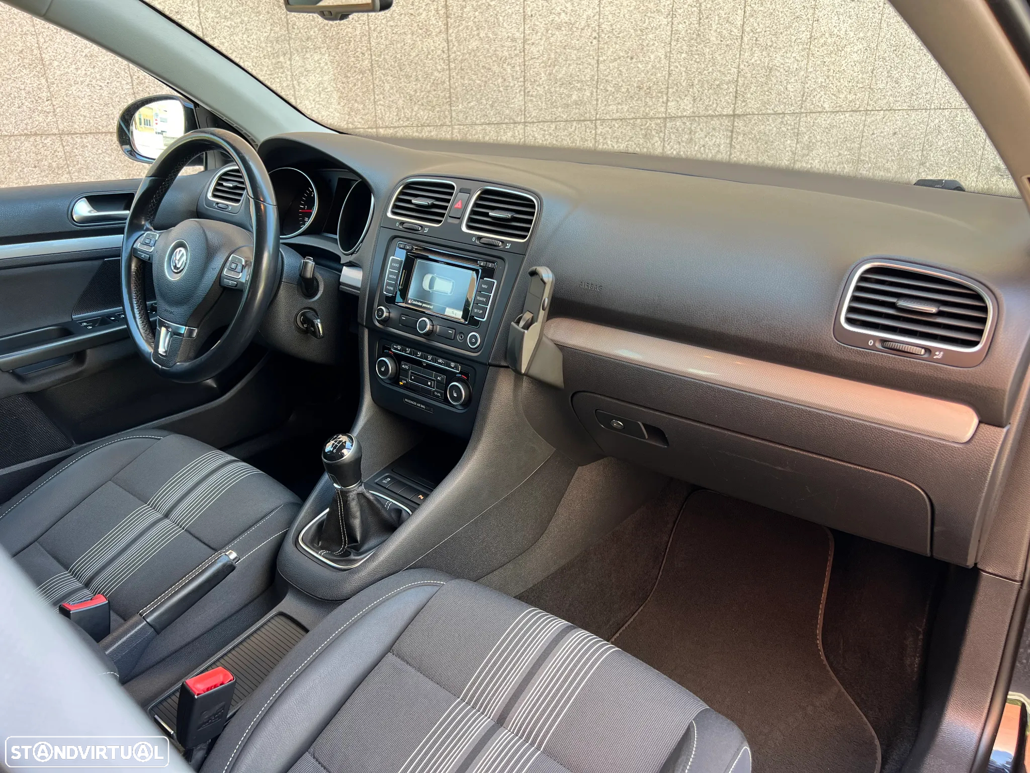 VW Golf Variant 2.0 TDi Highline - 24