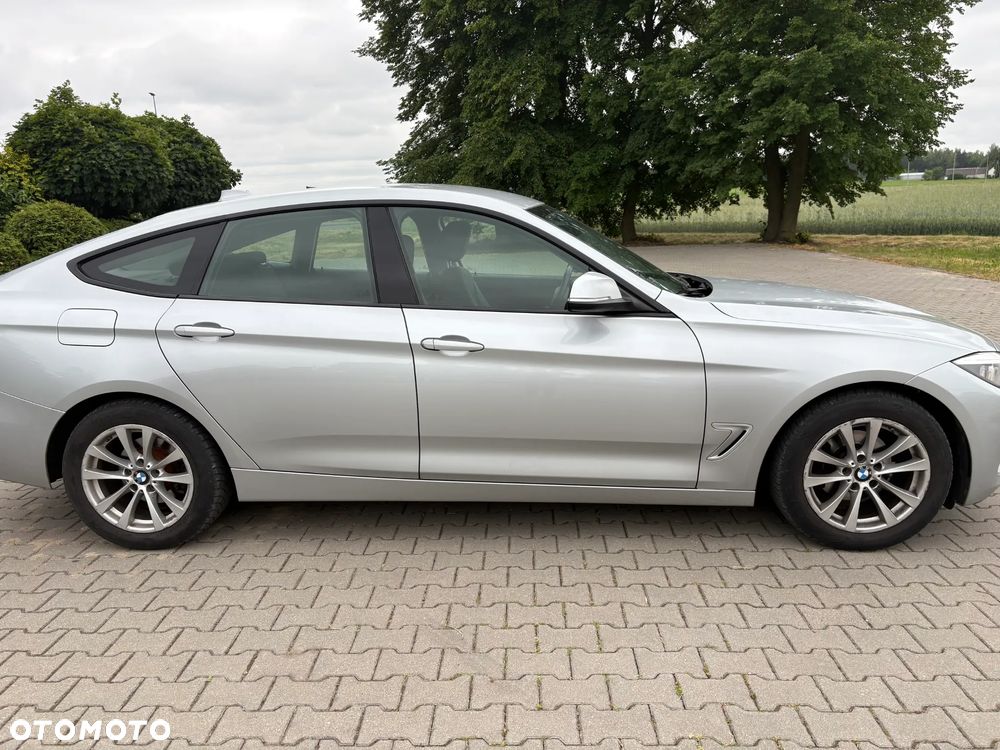 BMW Seria 3 318d - 4