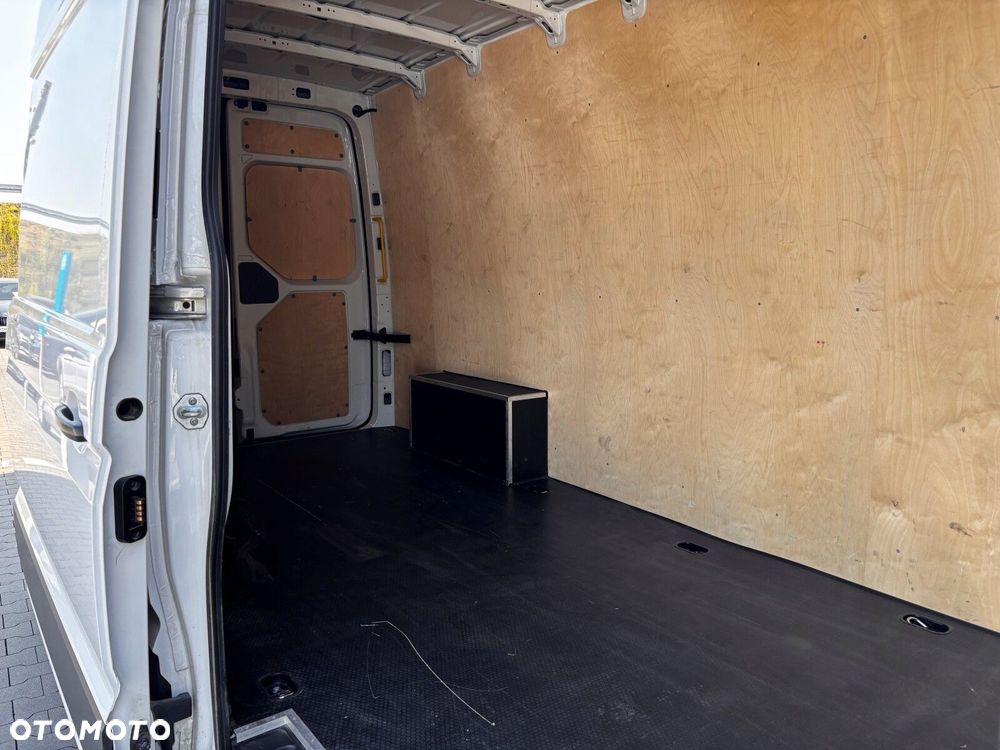 Volkswagen Crafter FURGON 4.490 35 2.0 TDI 130 kW 6-G - 27
