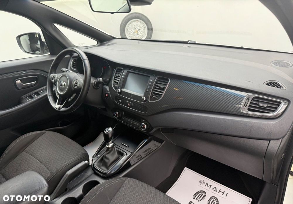 Kia Carens 1.6 GDI Business Line 7os EU6 - 17
