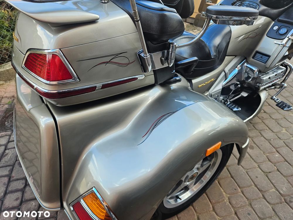 Honda GL - 28