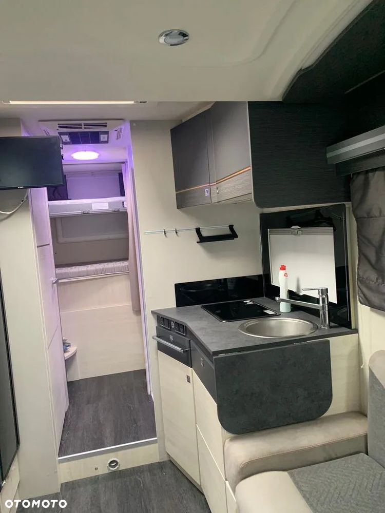 Challenger 380 - 3