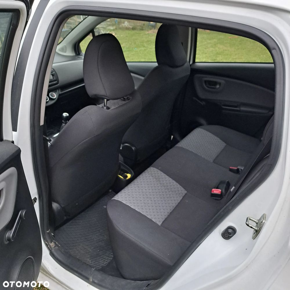 Toyota Yaris 1.4 D-4D Active EU6 - 10