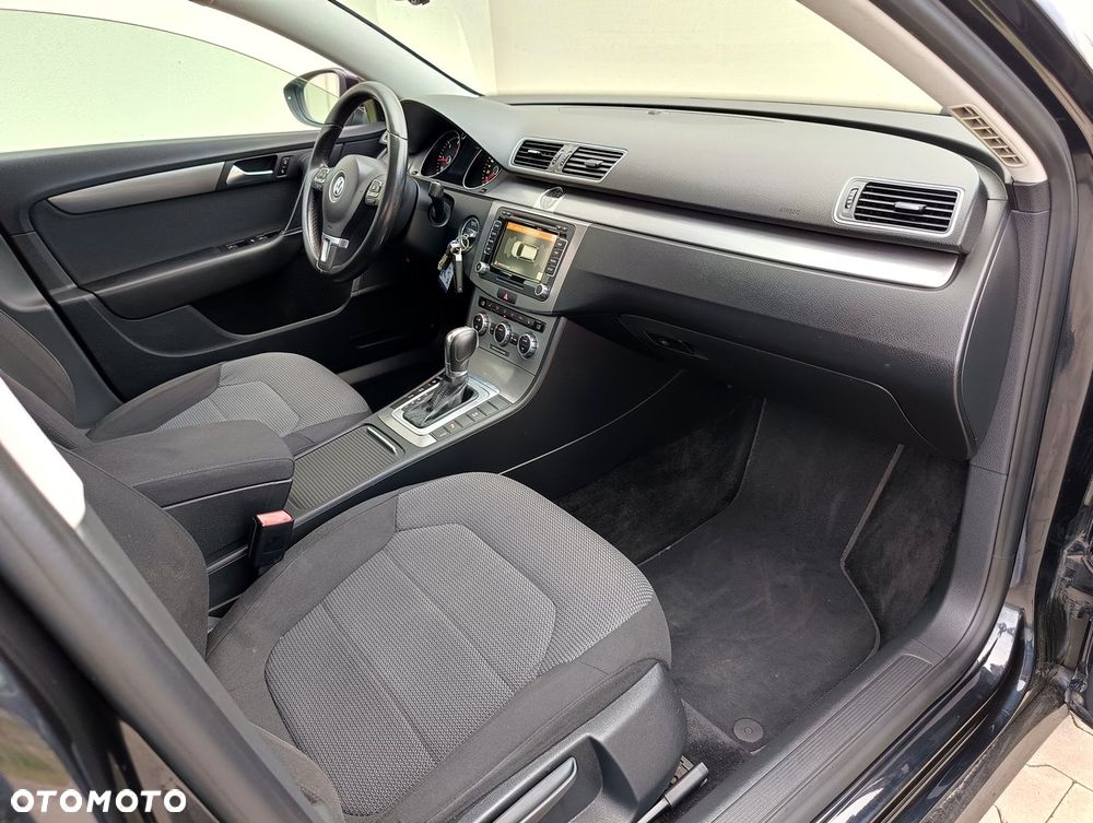 Volkswagen Passat 2.0 TDI DSG BlueMotion Technology Business Edition - 7