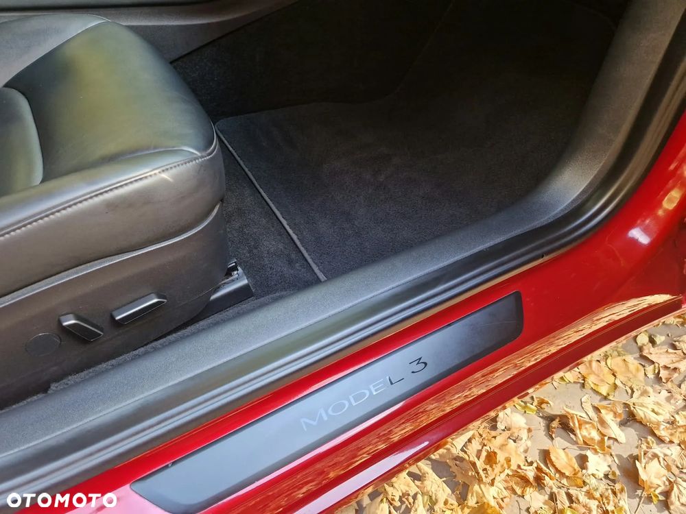 Tesla Model 3 RWD - 26