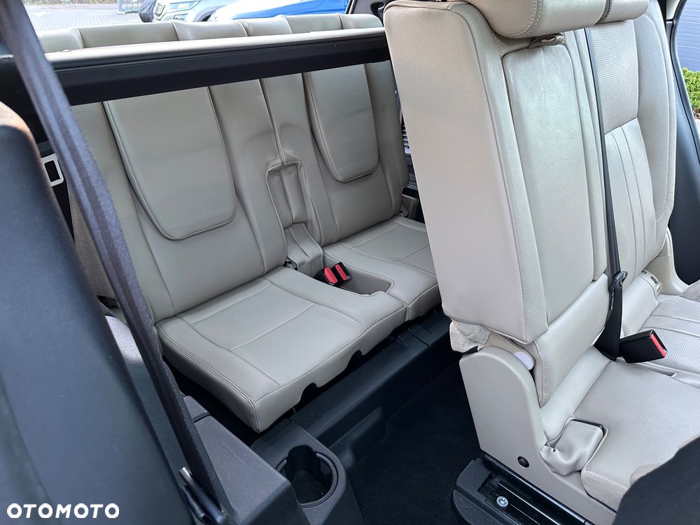 Land Rover Discovery Sport - 28