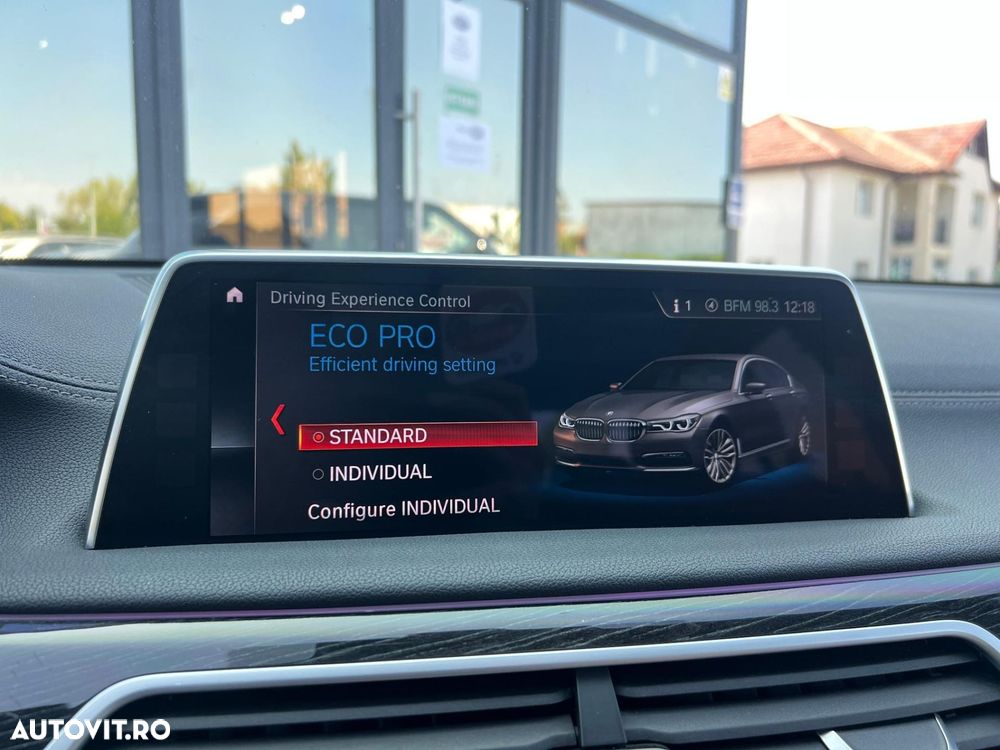 BMW Seria 7 - 25