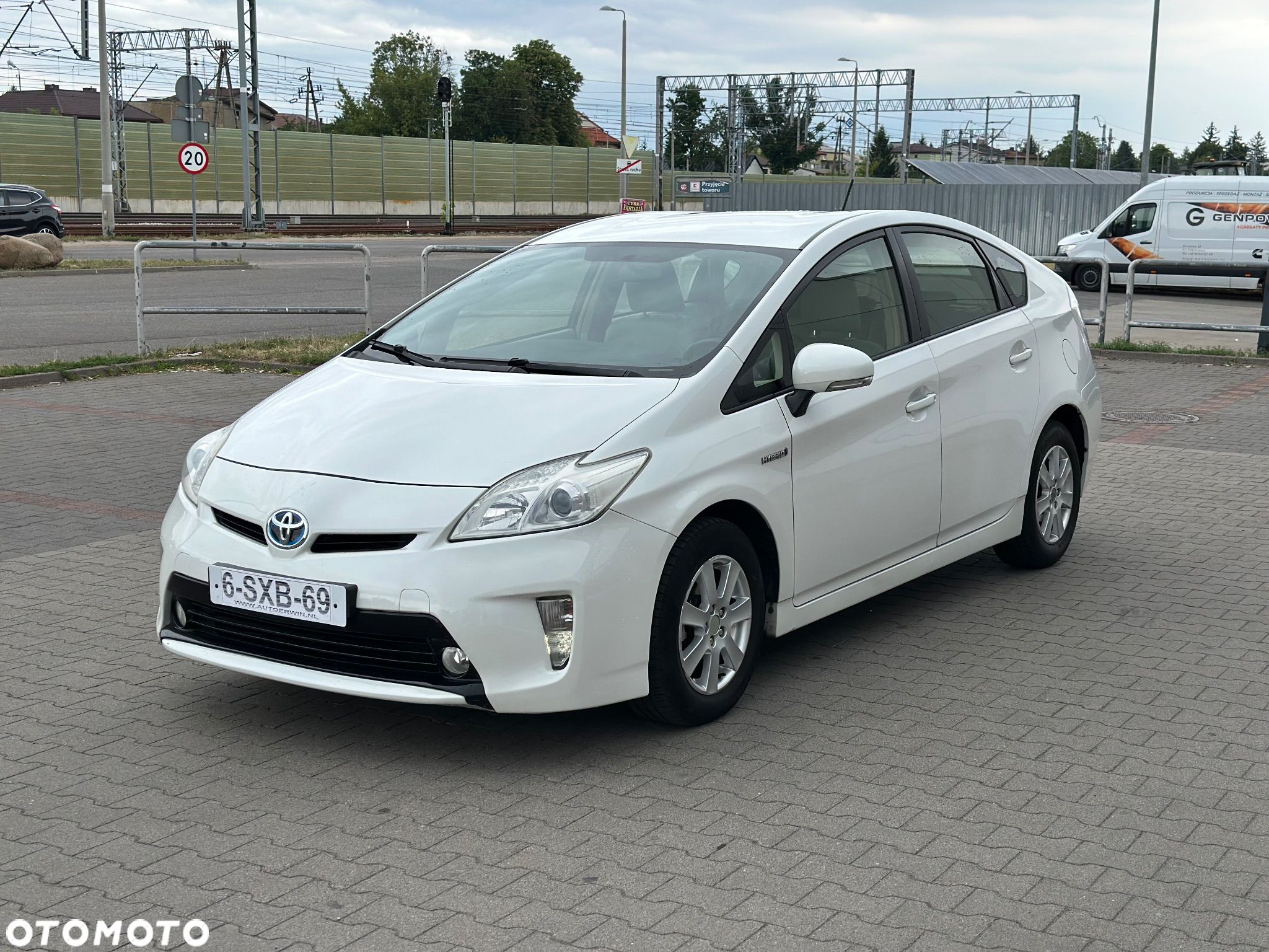 Toyota Prius - 1