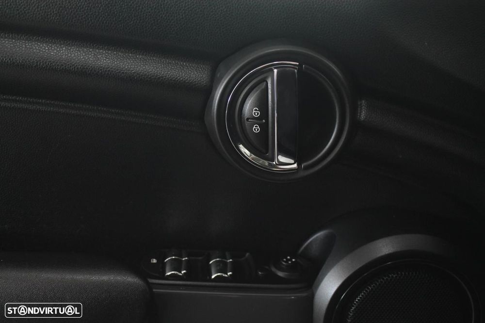 MINI 5 Portas One D - 31