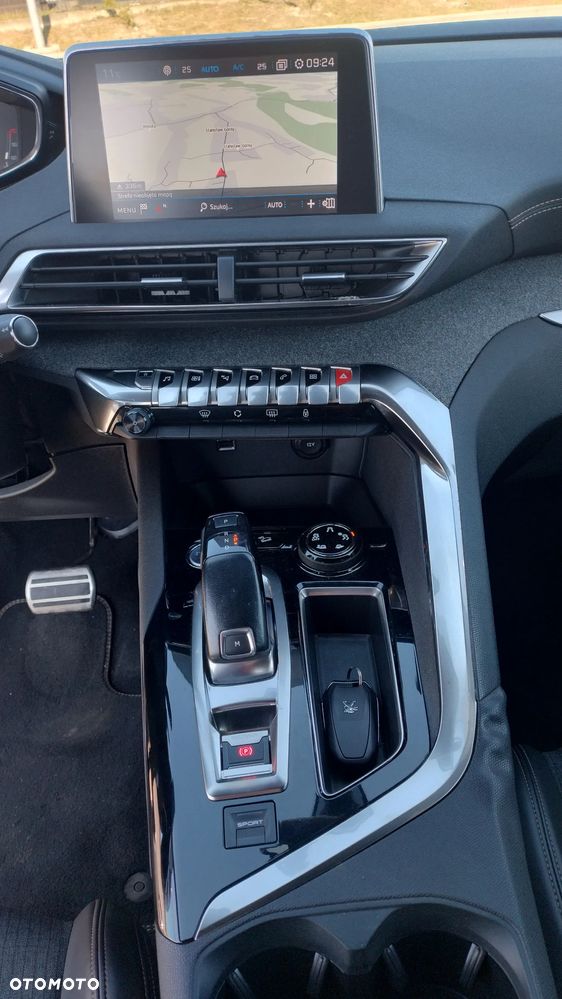 Peugeot 3008 BlueHDi 130 Stop & Start EAT8 Allure - 16