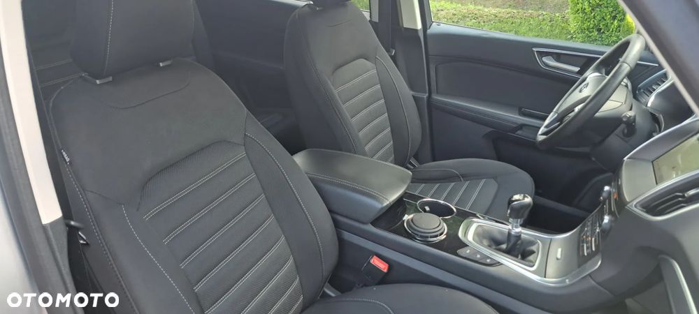 Ford Galaxy - 30