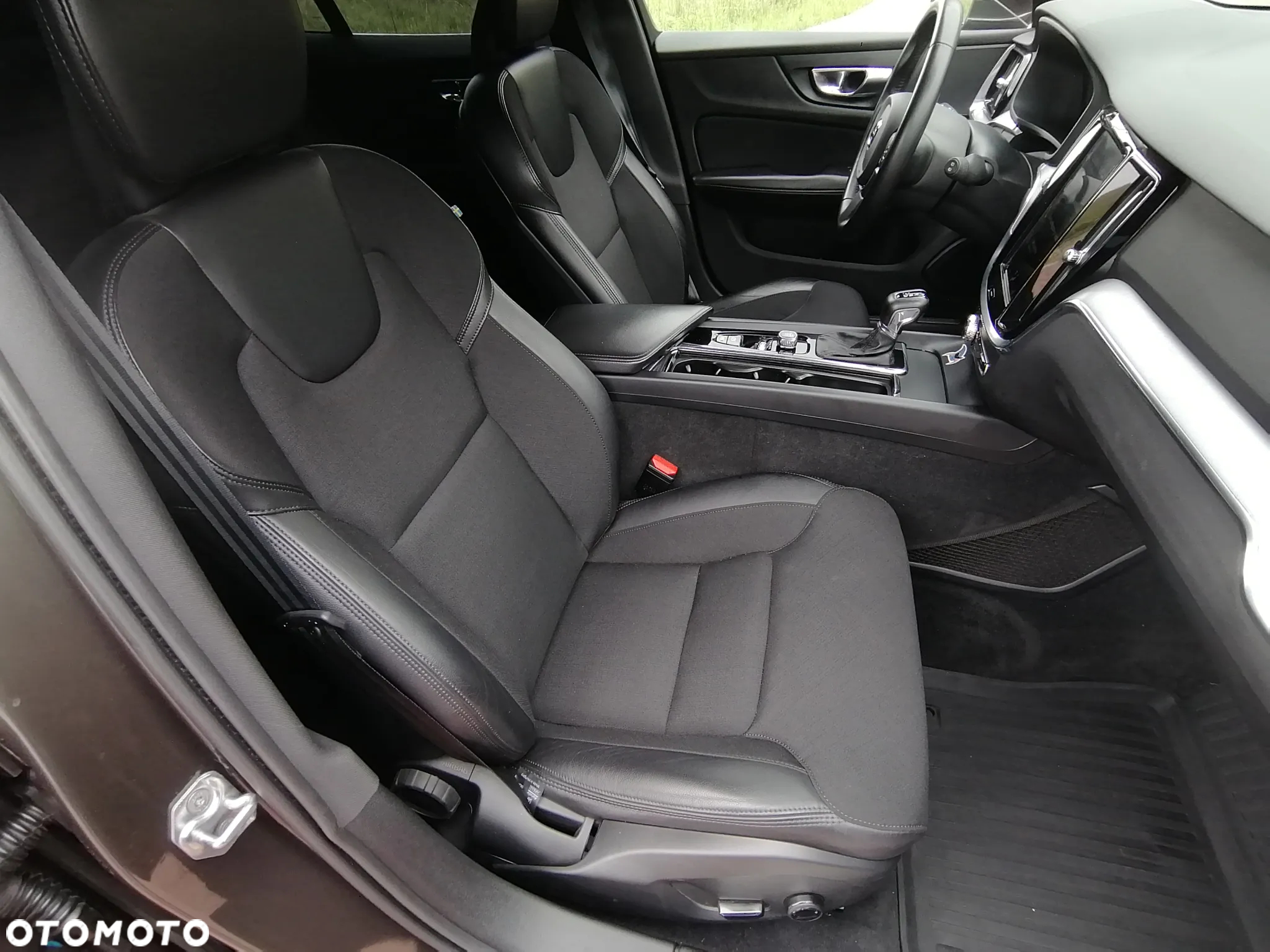 Volvo V60 T4 Momentum - 21