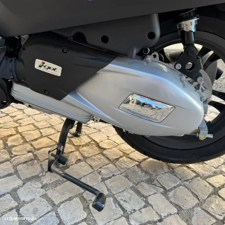 Vespa Primavera 125 - 23