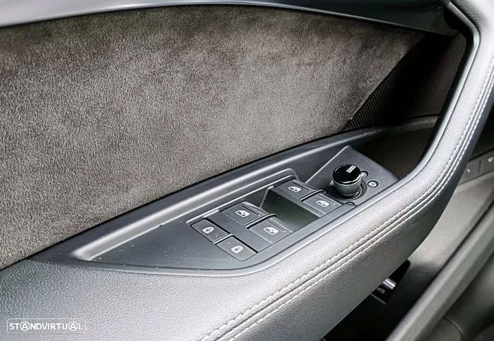 Audi e-tron 55 quattro S line - 19