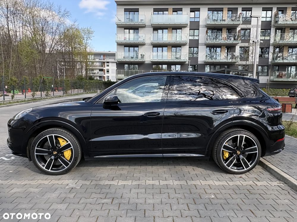 Porsche Cayenne Turbo - 8