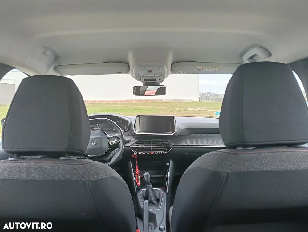 Peugeot 208 1.2 L PureTech STT Active - 10