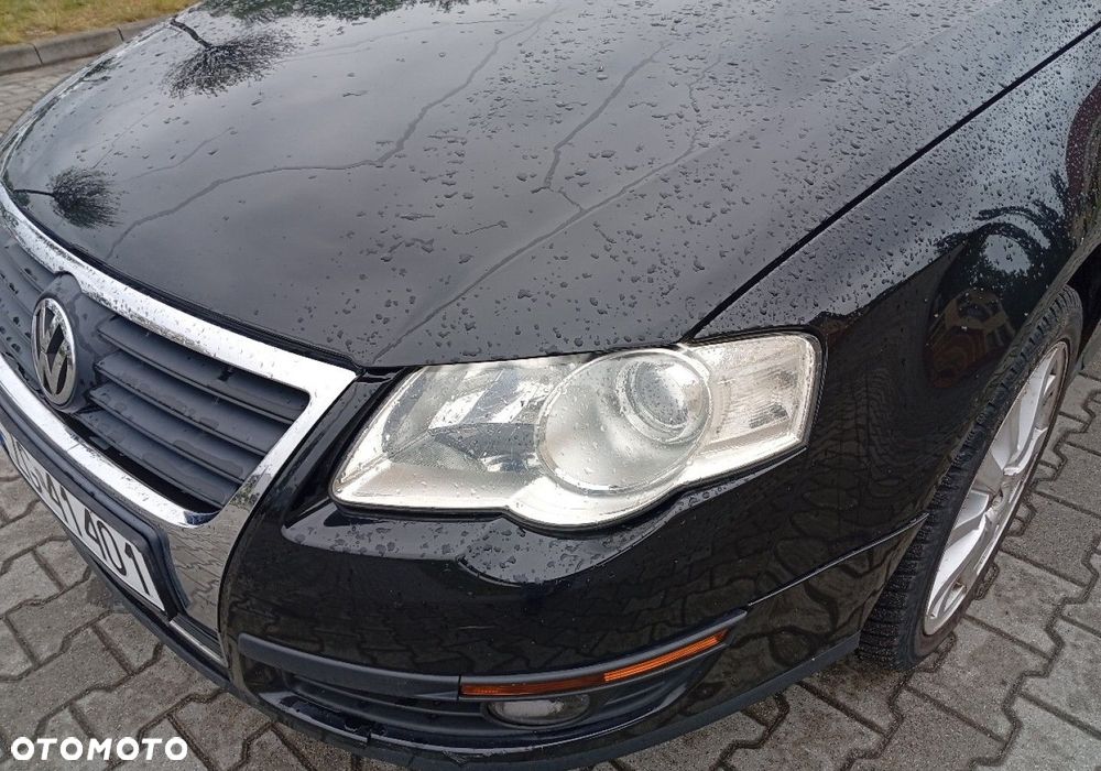 Volkswagen Passat - 4
