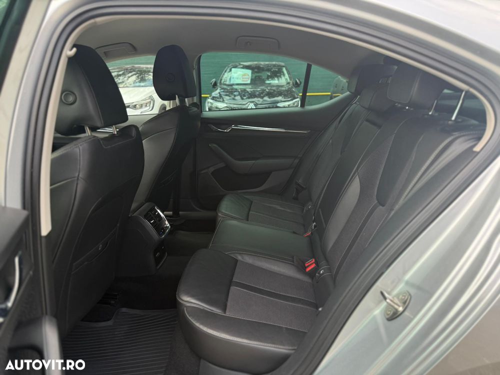 Skoda Octavia 2.0 TDI DSG Style - 15