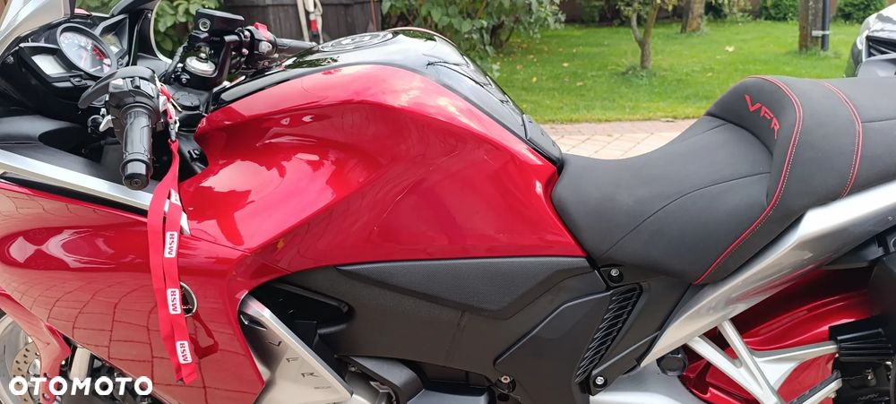 Honda VFR - 38