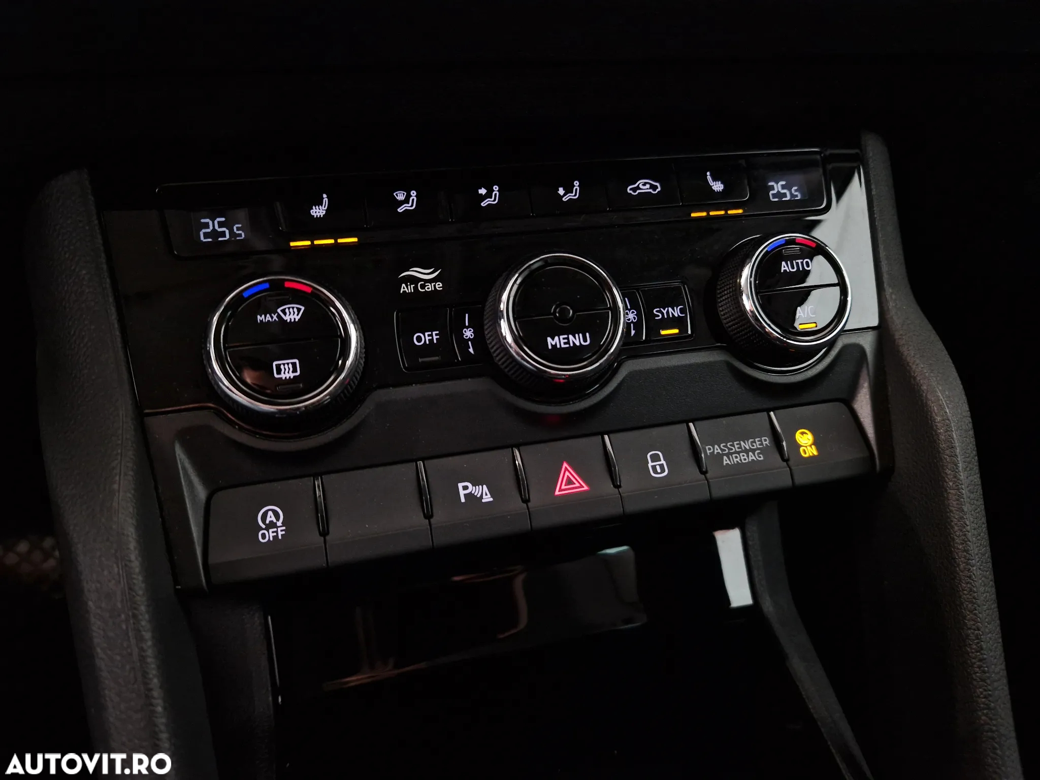 Skoda Karoq 1.5 TSI DSG Ambition - 24