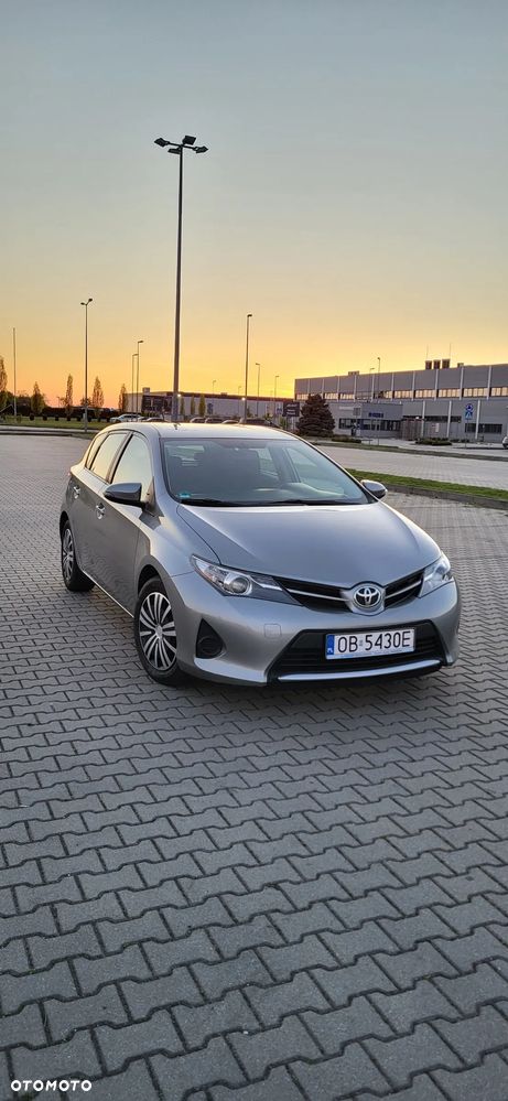 Toyota Auris - 1