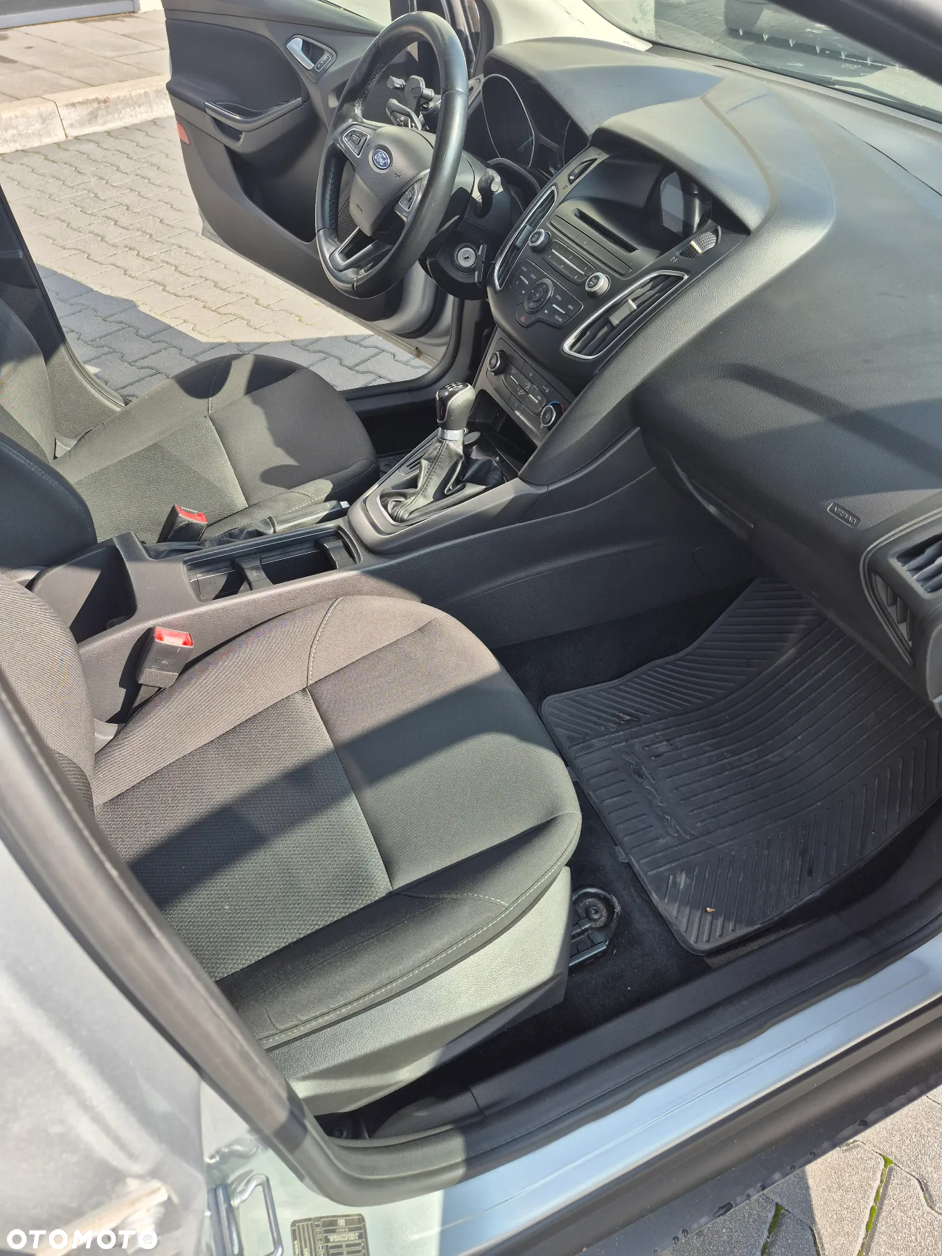 Ford Focus 1.6 Trend - 13
