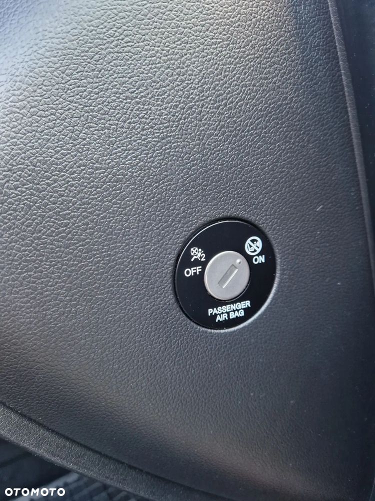 Kia Ceed 1.6 GDI M DCT - 30