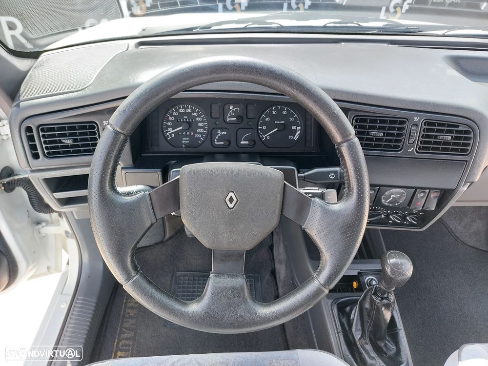 Renault 19 1.4 RTi - 18