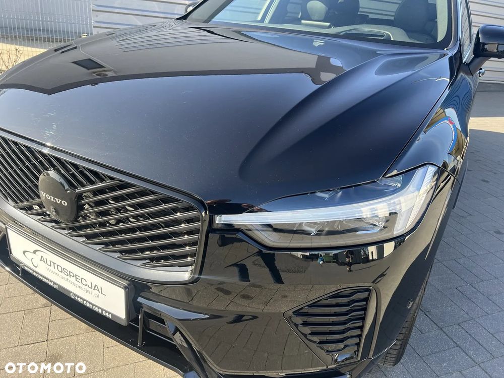 Volvo XC 60 B5 B AWD Plus Black Edition - 2