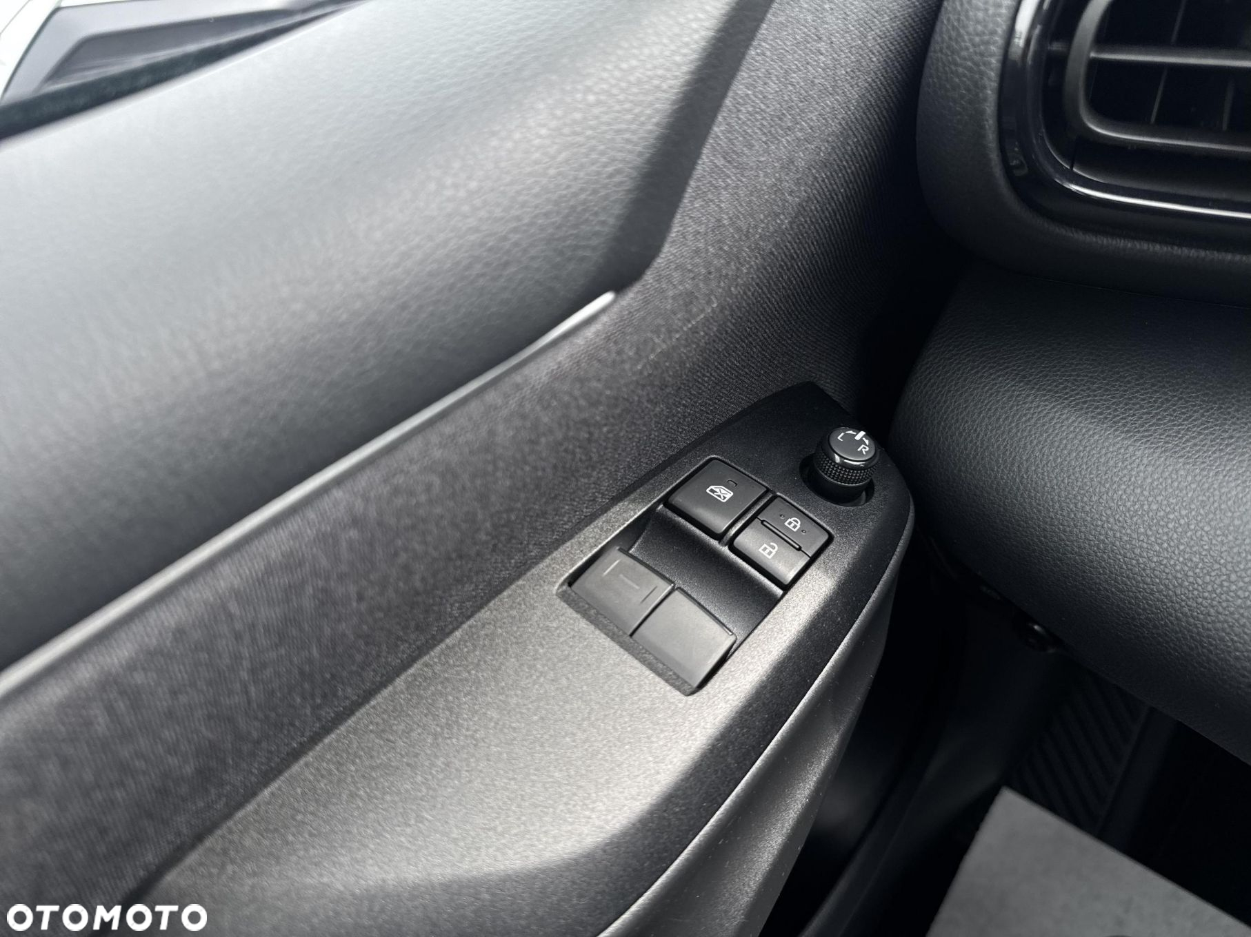Toyota Yaris Hybrid 1.5 Active - 21