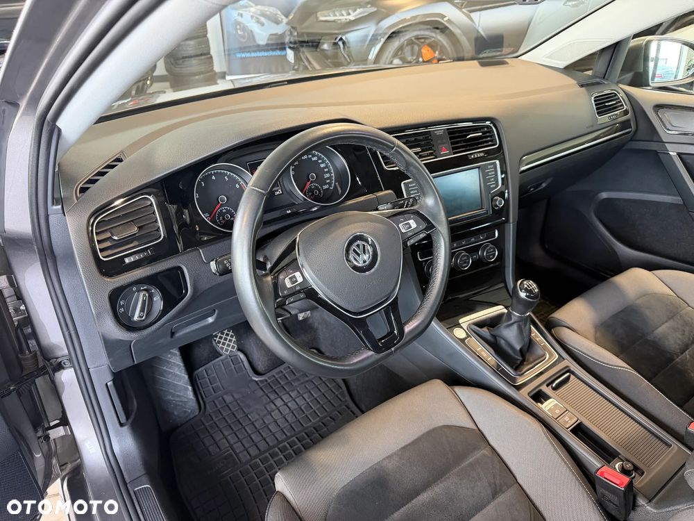 Volkswagen Golf 1.4 TSI BMT Comfortline - 13