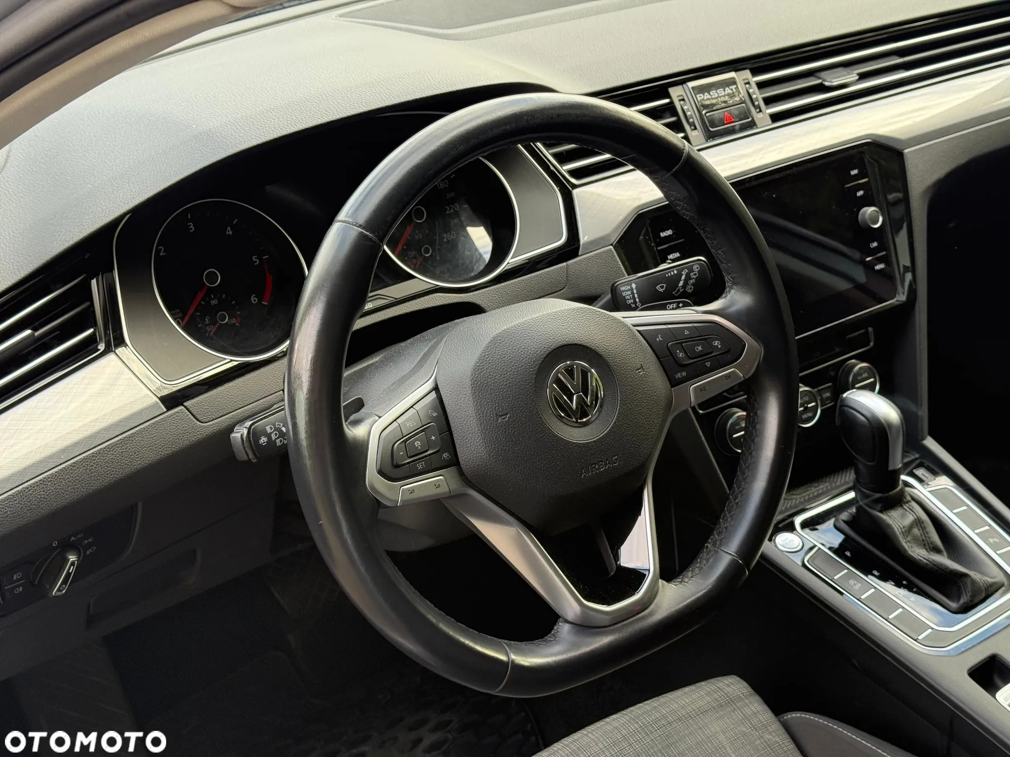 Volkswagen Passat 2.0 TDI EVO Business DSG - 4