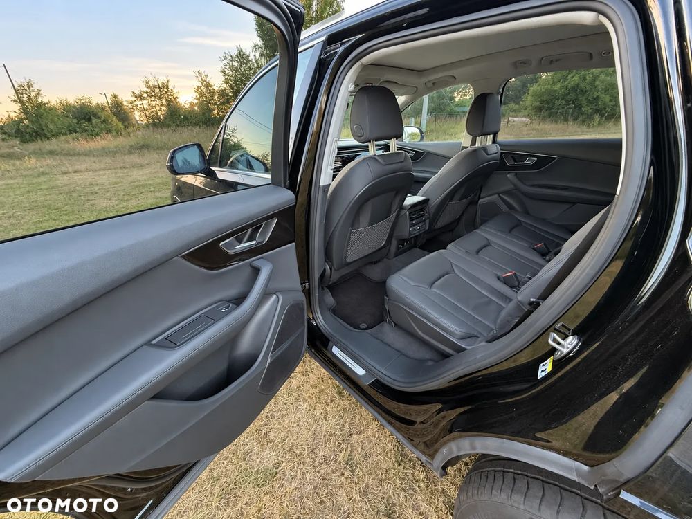 Audi Q7 - 7