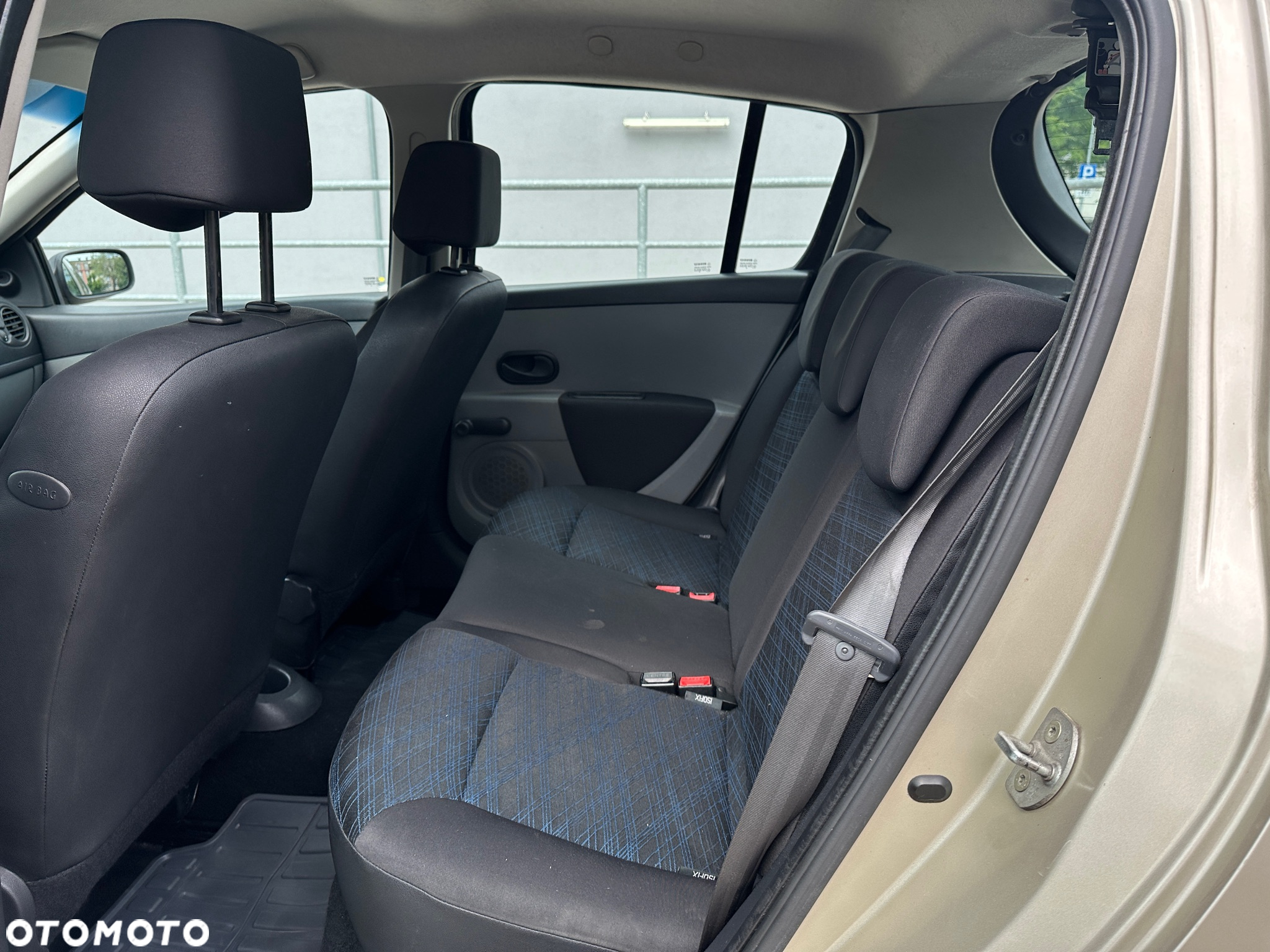 Renault Clio - 10