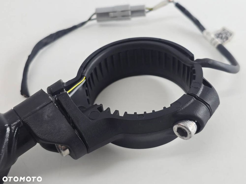 MIGACZ KIERUNKOWSKAZ PRAWY PRZOD  TRIUMPH SCRAMBLER 400 SPEED - 8