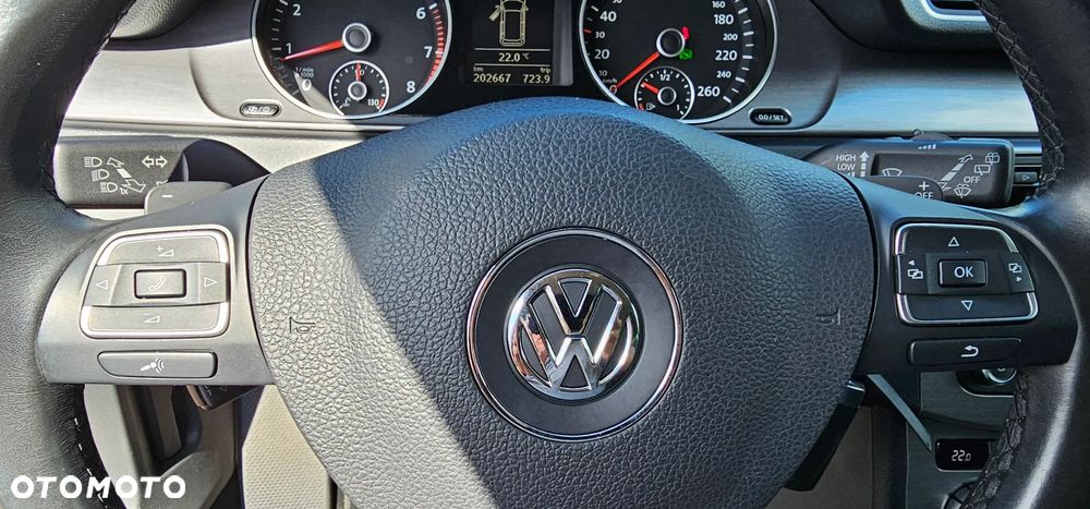 Volkswagen Passat 1.4 TSI DSG BlueMotion Technology Trendline - 19