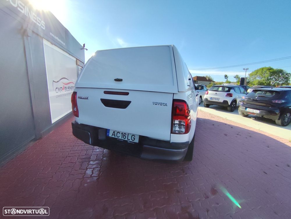 Toyota Hilux 2.4 D-4D 4WD CD CM - 8