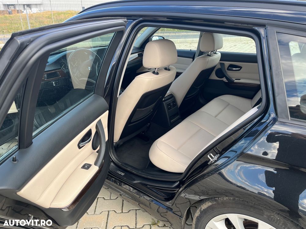 BMW Seria 3 320d - 15