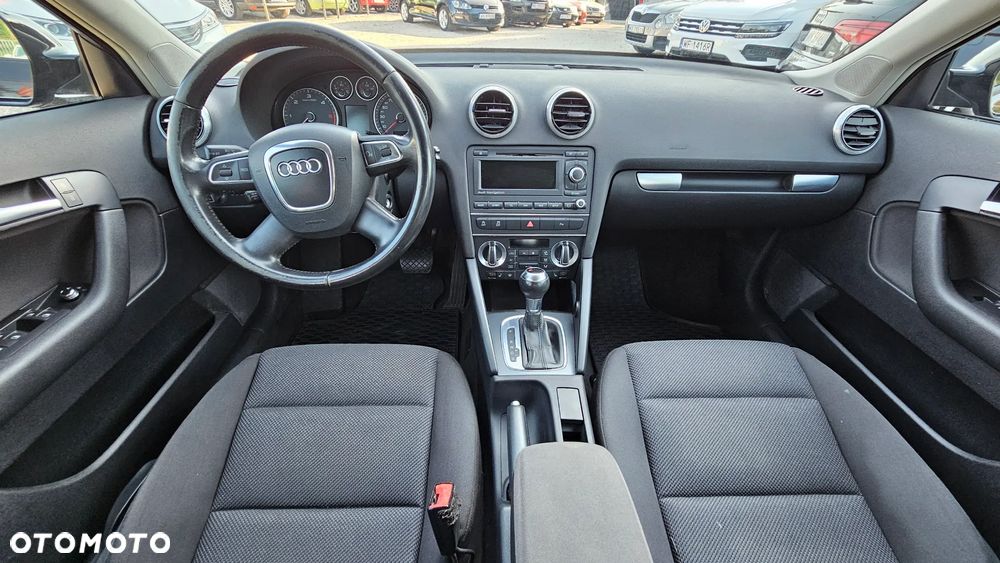 Audi A3 Sportback 1.6 TDI DPF Ambiente S tronic - 7