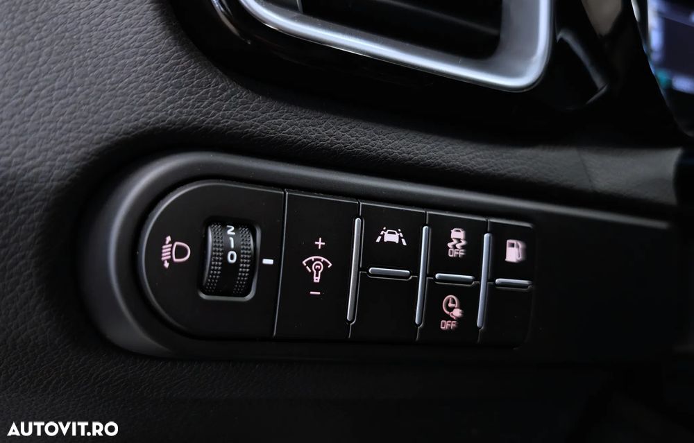 Kia XCeed 1.6 GDI 6DCT PHEV Vision - 15