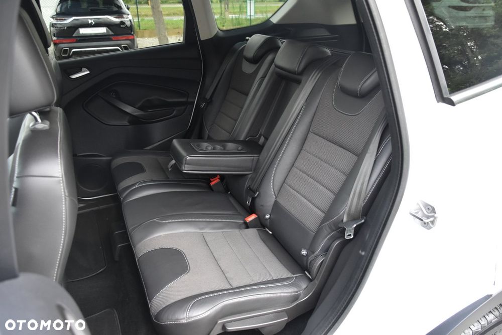 Ford Kuga 2.0 TDCi 4x2 Titanium - 20